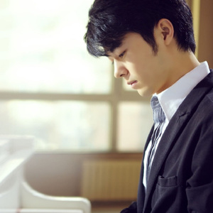 亚洲AV无码第一页
